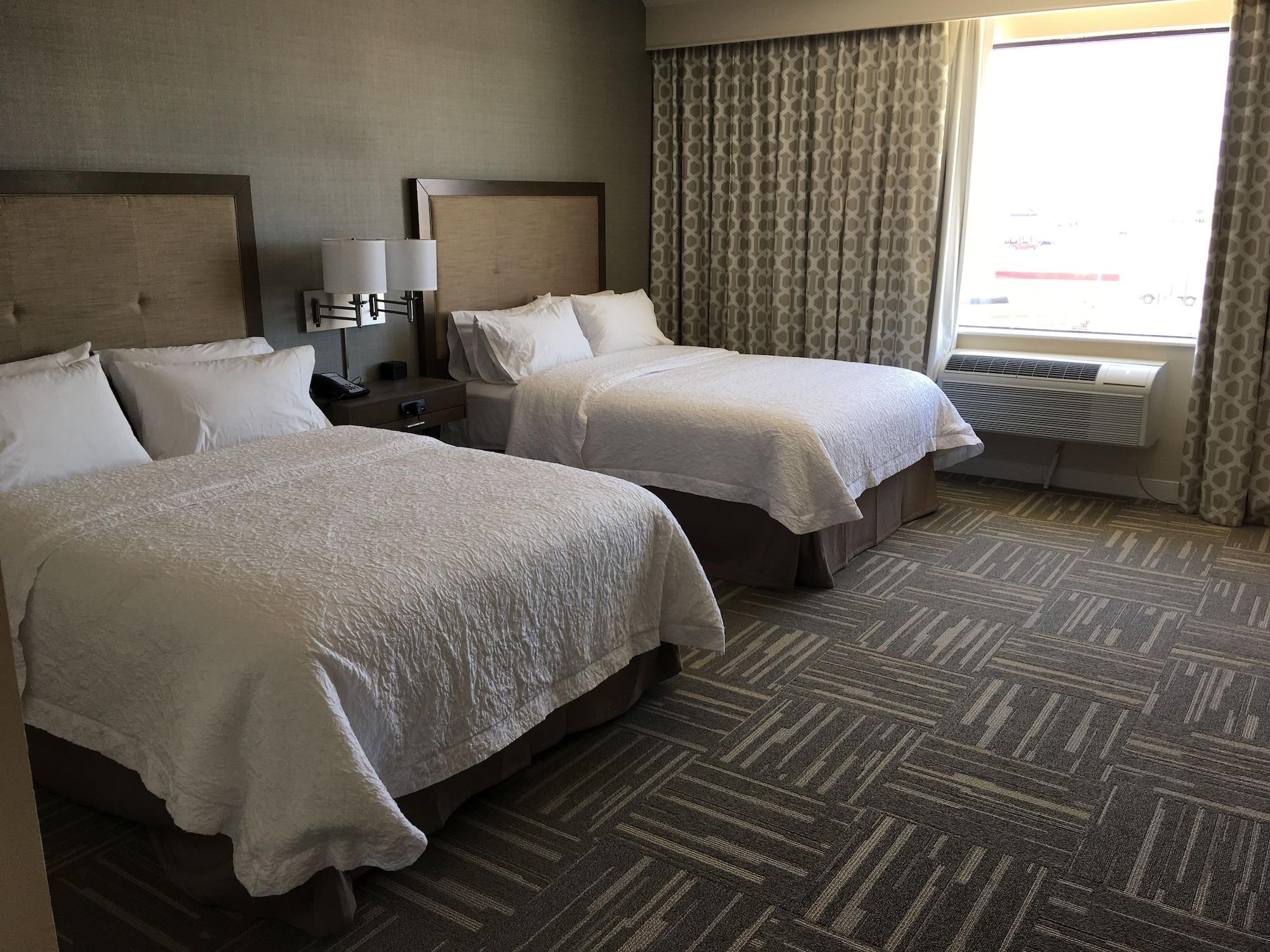 Hampton Inn Mcpherson Eksteriør bilde