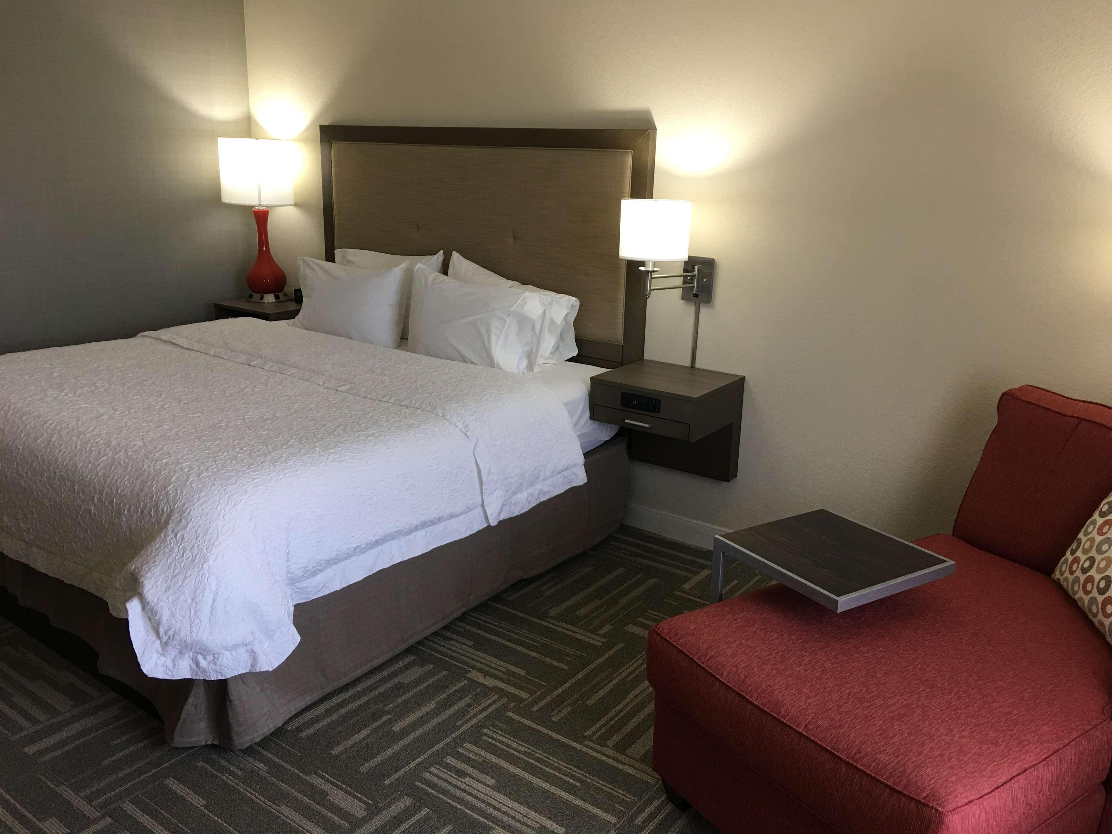 Hampton Inn Mcpherson Eksteriør bilde