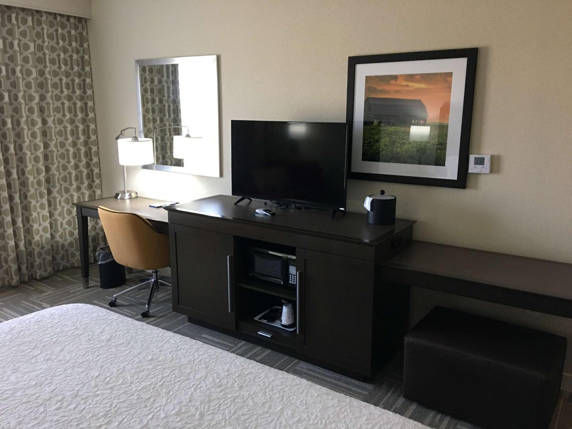 Hampton Inn Mcpherson Eksteriør bilde